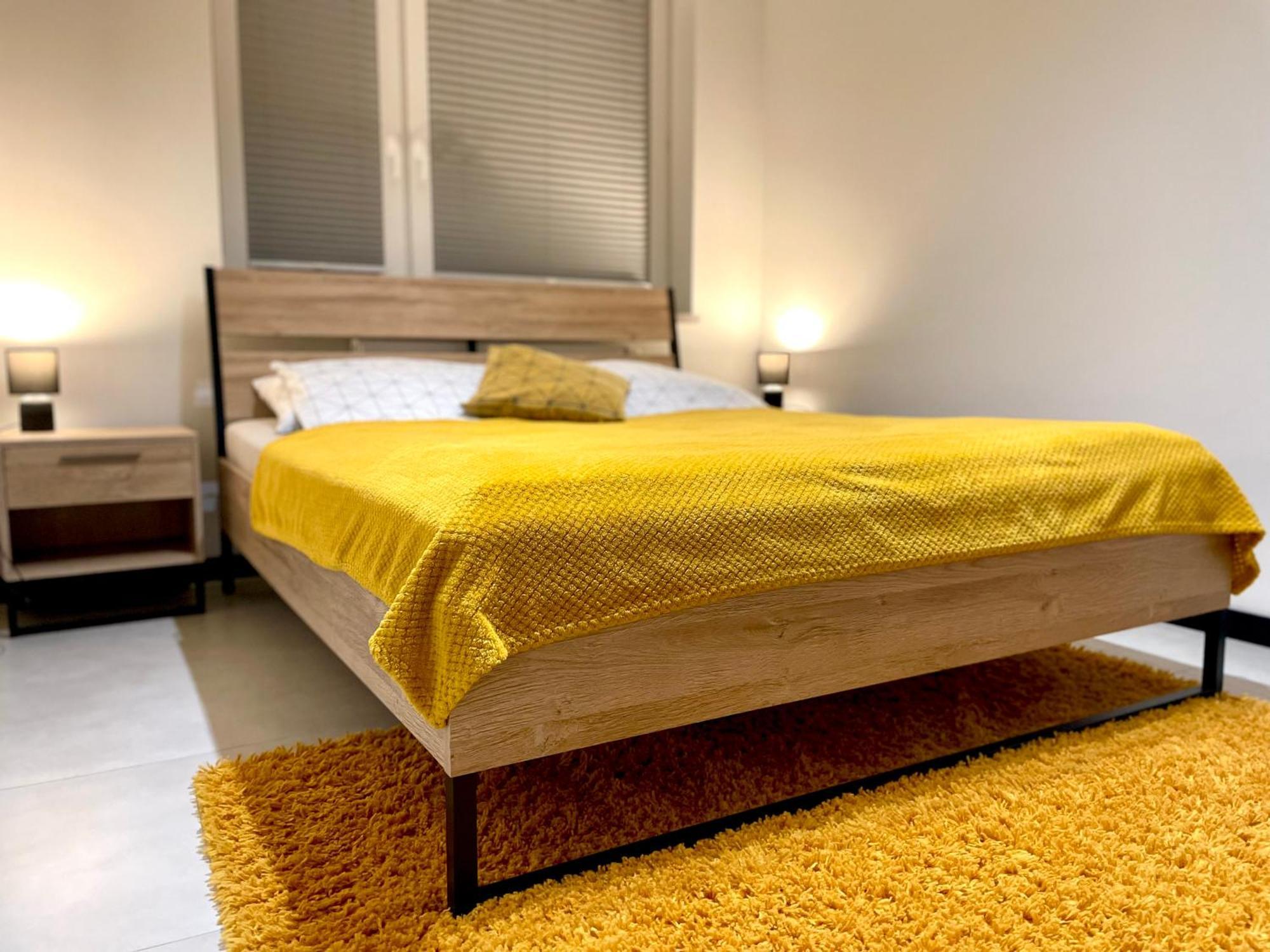 Apartament Twierdza Z Widokiem Na Jezioro 오스트로다 외부 사진